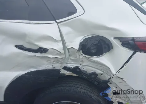 2022 Mazda Cx-30 Premium z USA, uszkodzony, nr VIN 3MVDMBDL8NM447684